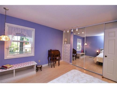 24 John Street E, Waterdown, ON - Indoor Photo Showing Bedroom