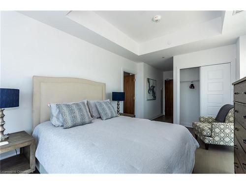 608-2025 Maria Street, Burlington, ON - Indoor Photo Showing Bedroom