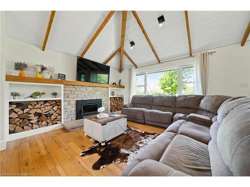 2411 Shurie Road, Smithville, ON - Indoor Photo Showing Living Room With Fireplace