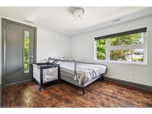 65 Queen Street, St. Catharines, ON - Indoor Photo Showing Bedroom