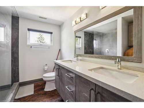 65 Queen Street, St. Catharines, ON - Indoor Photo Showing Bathroom