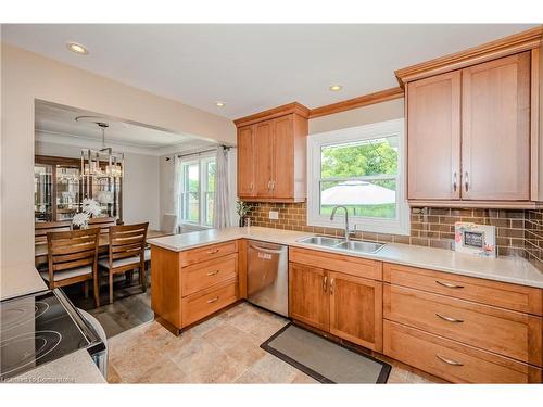 976 Danforth Avenue, Burlington, ON - Indoor Photo Showing Kitchen With Double Sink