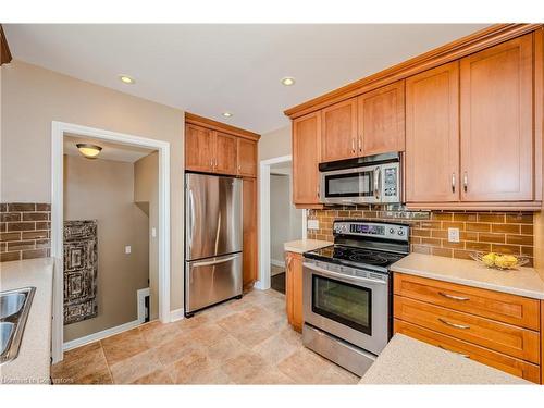 976 Danforth Avenue, Burlington, ON - Indoor Photo Showing Kitchen