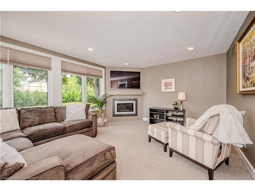 976 Danforth Avenue, Burlington, ON - Indoor Photo Showing Living Room With Fireplace