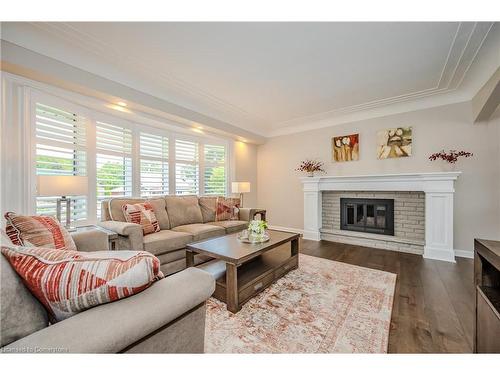 976 Danforth Avenue, Burlington, ON - Indoor Photo Showing Living Room With Fireplace