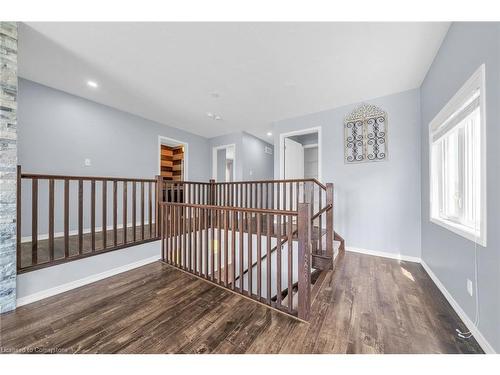 949 Tartan Court, Kitchener, ON - Indoor Photo Showing Other Room