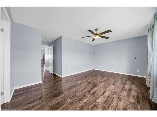 949 Tartan Court, Kitchener, ON - Indoor Photo Showing Other Room