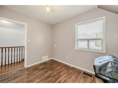 25 Brant Street, Hamilton, ON - Indoor Photo Showing Other Room