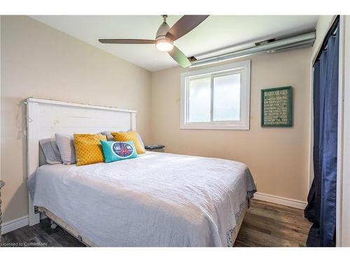 34 Ridgewood Drive, Turkey Point, ON - Indoor Photo Showing Bedroom