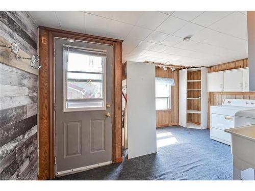 296 Julian Avenue, Hamilton, ON - Indoor Photo Showing Laundry Room