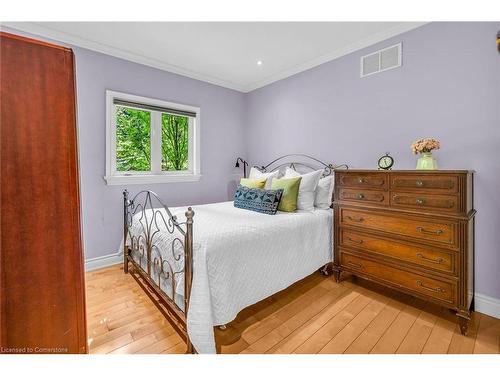 45 Bell Avenue, Grimsby, ON - Indoor Photo Showing Bedroom