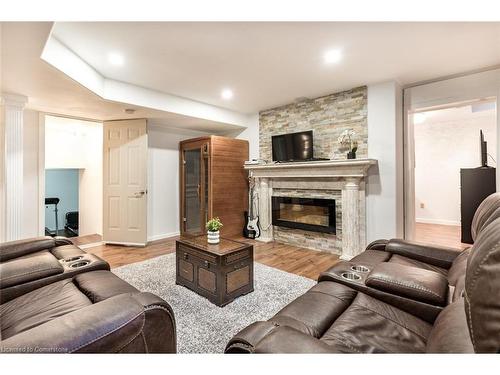 91 Hedge Lawn Drive, Grimsby, ON - Indoor Photo Showing Living Room With Fireplace