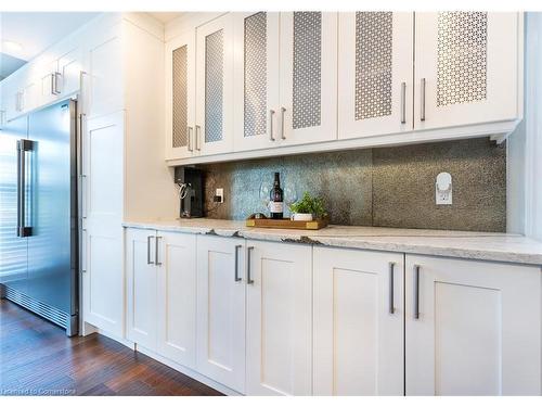 91 Hedge Lawn Drive, Grimsby, ON - Indoor Photo Showing Kitchen