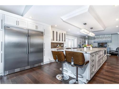 91 Hedge Lawn Drive, Grimsby, ON - Indoor Photo Showing Kitchen With Upgraded Kitchen