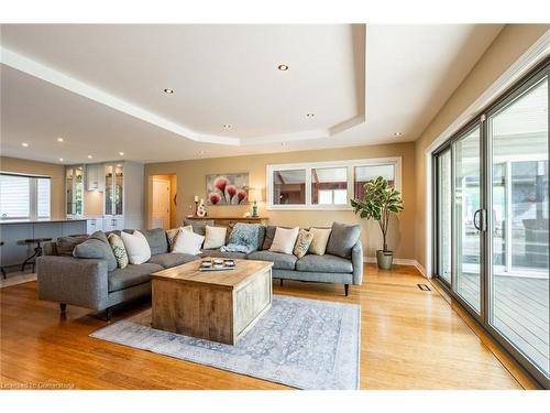 399 Old Brock Road, Flamborough, ON - Indoor Photo Showing Living Room