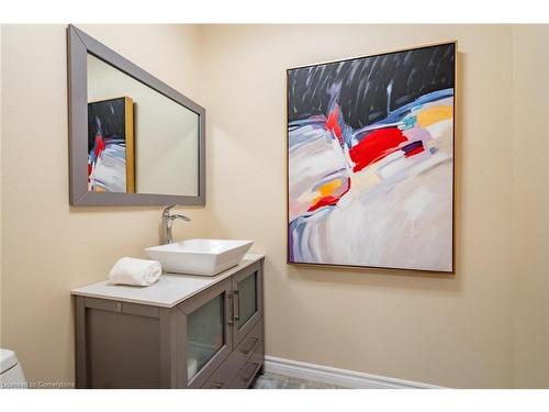 399 Old Brock Road, Flamborough, ON - Indoor Photo Showing Bathroom