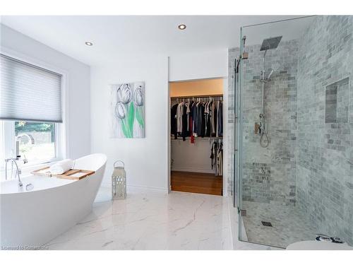 399 Old Brock Road, Flamborough, ON - Indoor Photo Showing Bathroom