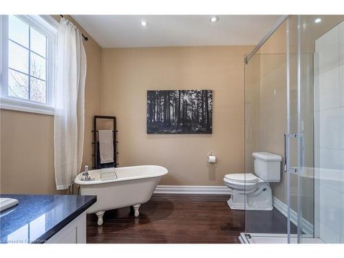 157 Terrence Park Drive, Hamilton, ON - Indoor Photo Showing Bathroom