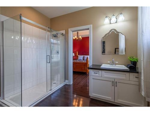 157 Terrence Park Drive, Hamilton, ON - Indoor Photo Showing Bathroom