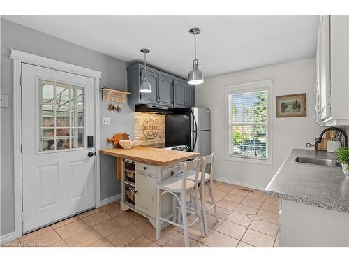 48 Sandra Street, Brantford, ON - Indoor Photo Showing Kitchen