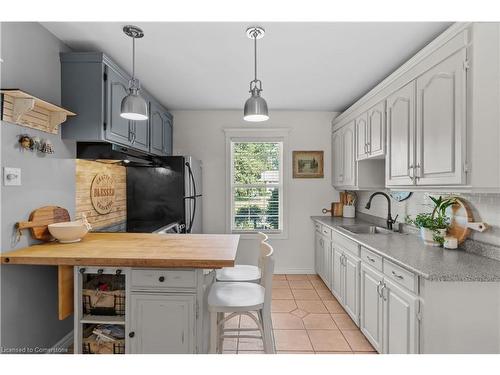 48 Sandra Street, Brantford, ON - Indoor Photo Showing Kitchen