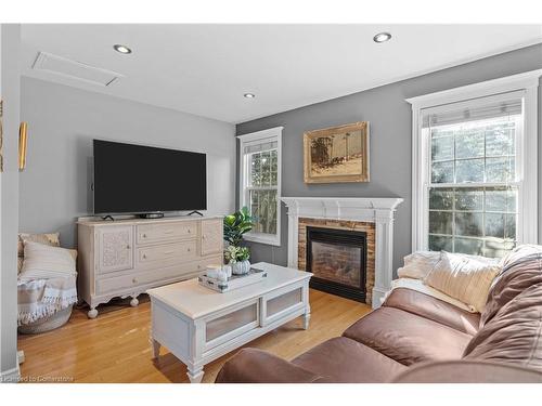 48 Sandra Street, Brantford, ON - Indoor Photo Showing Living Room With Fireplace