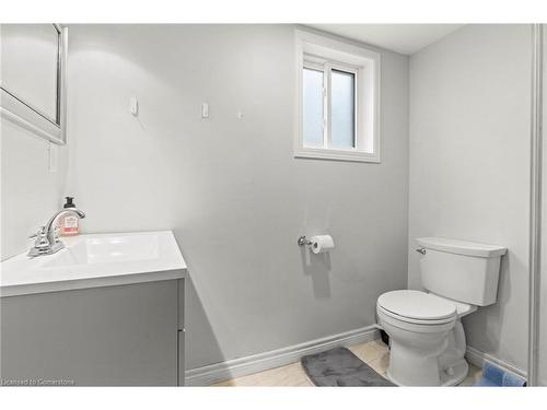 8169 Michael Street, Niagara Falls, ON - Indoor Photo Showing Bathroom