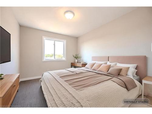 423 Woolwich Street, Waterloo, ON - Indoor Photo Showing Bedroom