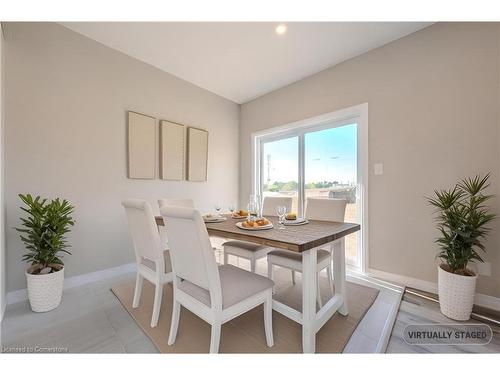 423 Woolwich Street, Waterloo, ON - Indoor Photo Showing Dining Room