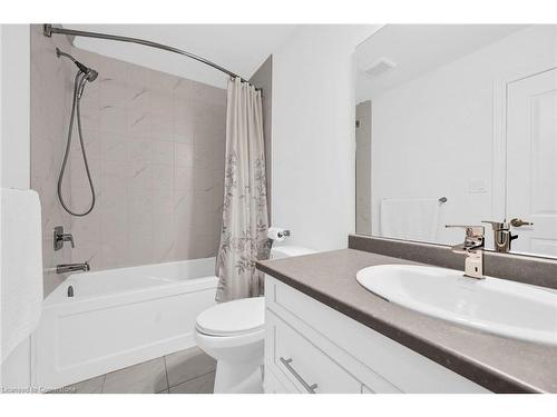 42-61 Soho Street, Stoney Creek, ON - Indoor Photo Showing Bathroom