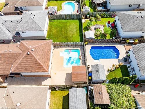 7852 Sabine Drive, Niagara Falls, ON - Outdoor With In Ground Pool