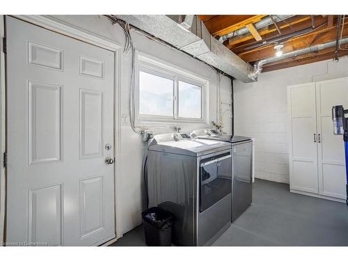 19-125 Bonaventure Drive, Hamilton, ON - Indoor Photo Showing Laundry Room