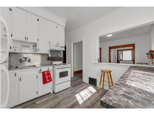 115 Belview Avenue, Hamilton, ON - Indoor Photo Showing Kitchen