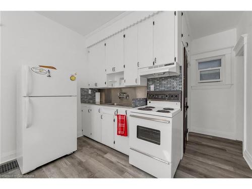 115 Belview Avenue, Hamilton, ON - Indoor Photo Showing Kitchen