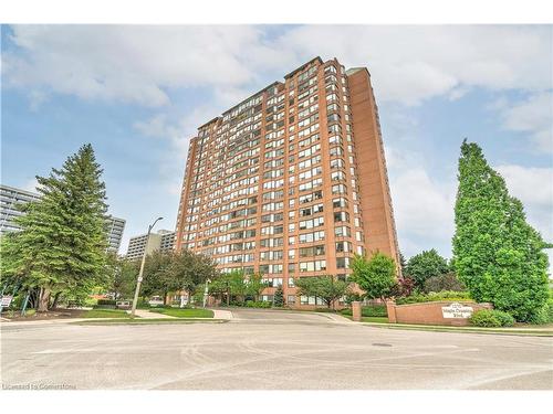 1507-1270 Maple Crossing Boulevard, Burlington, ON - Outdoor With Facade