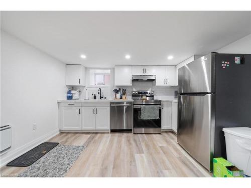 132 Holton Avenue S, Hamilton, ON - Indoor Photo Showing Kitchen