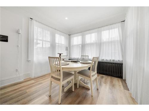 132 Holton Avenue S, Hamilton, ON - Indoor Photo Showing Dining Room