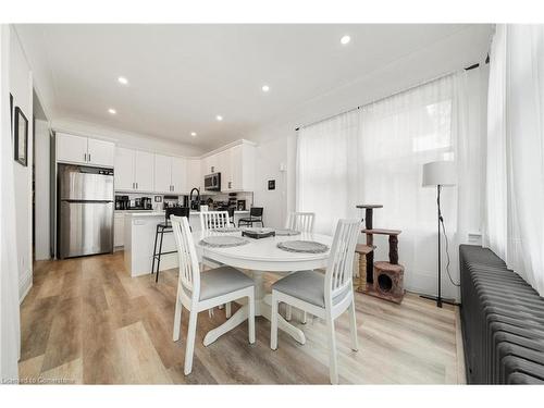 132 Holton Avenue S, Hamilton, ON - Indoor Photo Showing Dining Room