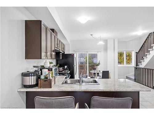 49 Crossings Way, Hannon, ON - Indoor Photo Showing Kitchen With Upgraded Kitchen