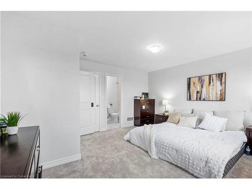 49 Crossings Way, Hannon, ON - Indoor Photo Showing Bedroom