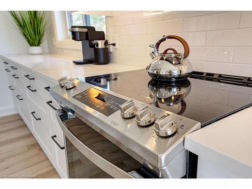 3-1456 Olga Drive, Burlington, ON - Indoor Photo Showing Kitchen