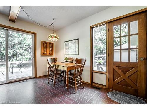 393 River Side Drive, Oakville, ON - Indoor Photo Showing Dining Room