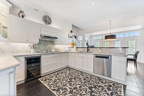 1467 Book Road W, Ancaster, ON - Indoor Photo Showing Kitchen With Upgraded Kitchen