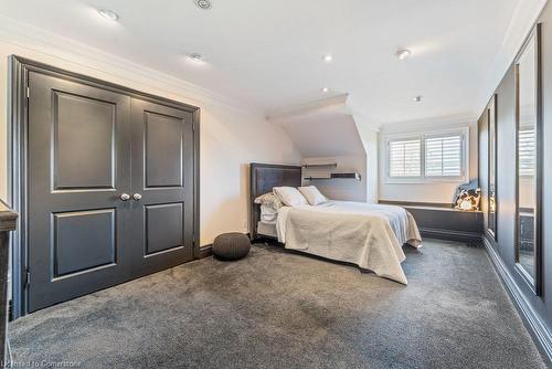 1467 Book Road W, Ancaster, ON - Indoor Photo Showing Bedroom