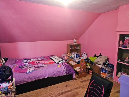 295 Killaly Street E, Port Colborne, ON - Indoor Photo Showing Bedroom