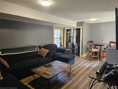 295 Killaly Street E, Port Colborne, ON - Indoor Photo Showing Living Room