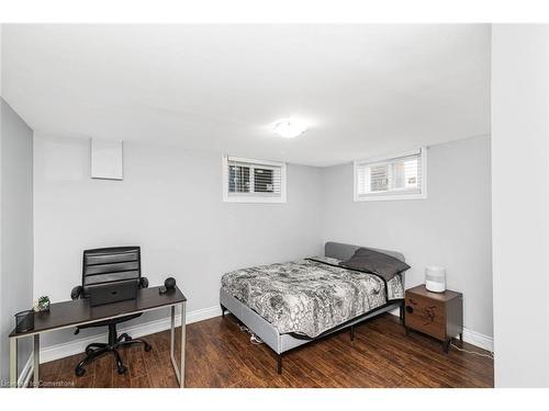 33 Alderney Avenue, Hamilton, ON - Indoor Photo Showing Bedroom