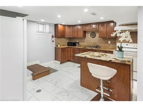 33 Alderney Avenue, Hamilton, ON - Indoor Photo Showing Kitchen