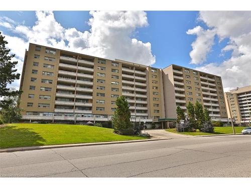 306-15 Albright Road, Hamilton, ON - Outdoor With Balcony With Facade