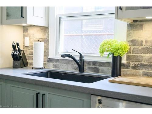 50 Whitfield Avenue, Hamilton, ON - Indoor Photo Showing Kitchen